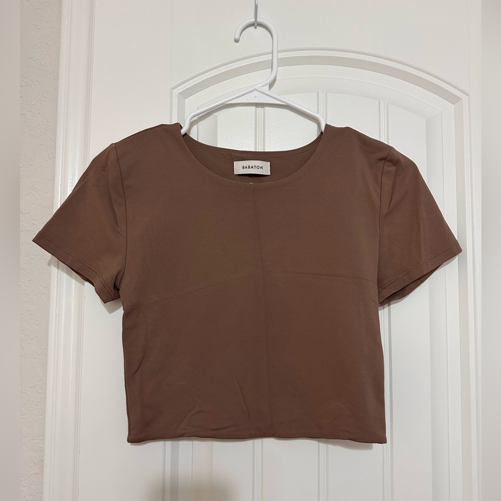 Aritzia Contour Crop Top size Medium
